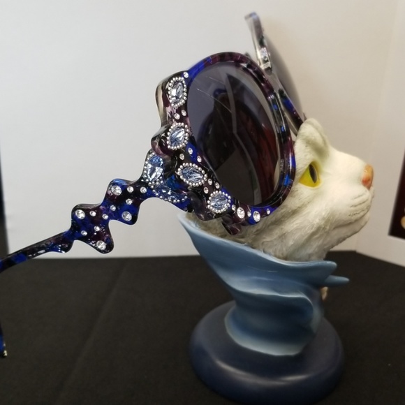 Medusa Sunglasses - Picture 2 of 2